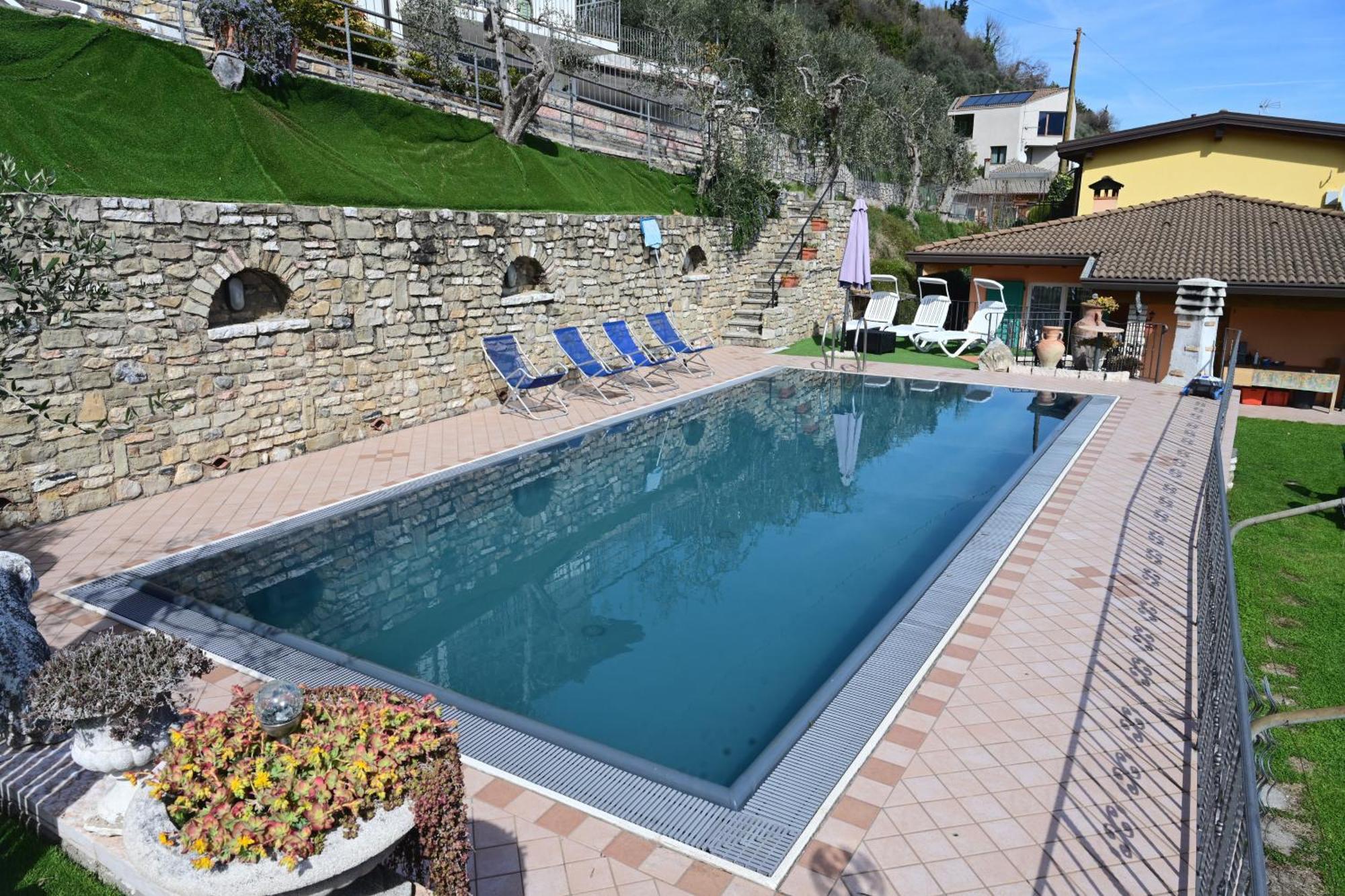 Casa Elka Residence Lake View And Pool By Garda Domus Mea Pieve  Exterior photo